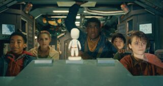 Le Cratère : photo, Mckenna Grace, Isaiah Russell-Bailey, Billy Barratt, Brady Noon