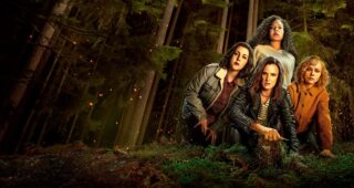 Yellowjackets : photo, Juliette Lewis, Melanie Lynskey, Christina Ricci, Tawny Cypress