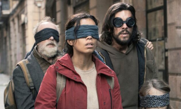 Bird Box Barcelona : Photo Georgina Campbell, Mario Casas
