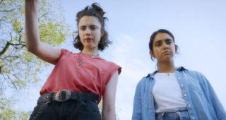 Drive-Away Dolls : Photo Geraldine Viswanathan, Margaret Qualley, Beanie Feldstein
