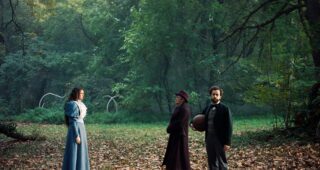 Pauvres créatures : Photo Margaret Qualley, Ramy Youssef, Willem Dafoe