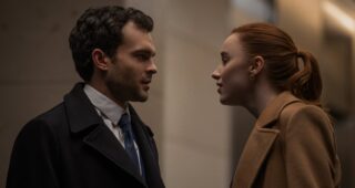 Fair Play : Photo Phoebe Dynevor, Alden Ehrenreich
