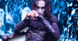 The Crow : la nouvelle version du film maudit donne enfin de ses nouvelles