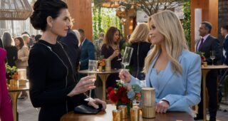The Morning Show : Photo Julianna Margulies, Reese Witherspoon