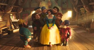 Blanche-Neige : Photo Rachel Zegler