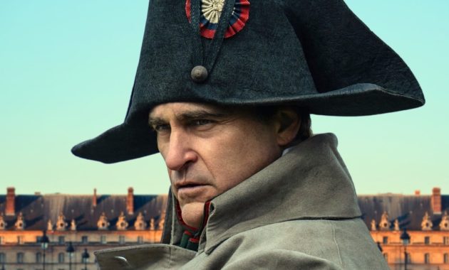 Napoléon : Napoléon s'offre  un premier extrait impérial avec un Joaquin Phoenix solennel