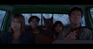 Le Pic de Dante : photo, Linda Hamilton, Pierce Brosnan