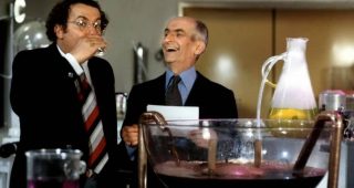 L'Aile ou la Cuisse : Louis De Funès, Coluche