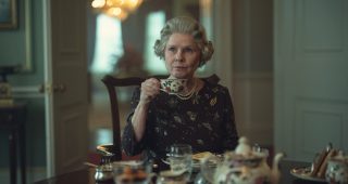 The Crown : Photo Imelda Staunton