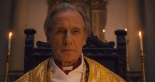 La malédiction : l'origine : photo, Bill Nighy