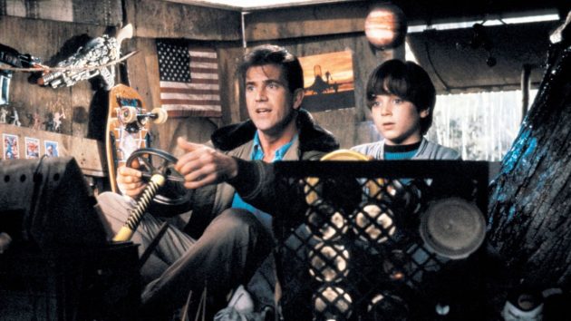 Forever young : photo, Mel Gibson, Elijah Wood