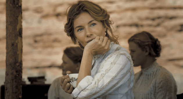 Horizon: An American Saga - Chapter 1 : photo, Sienna Miller