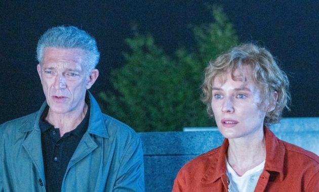 Les Linceuls : des images et une affiche pour le thriller mortel de David Cronenberg