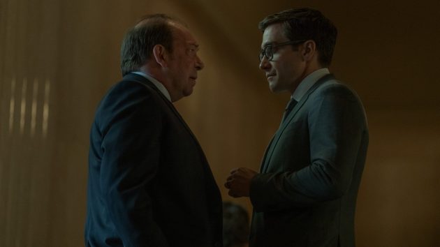 Jake Gyllenhaal, Bill Camp
