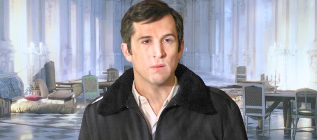 Guillaume Canet est méconnaissable en roi Louis XVI avec Mélanie Laurent en Marie-Antoinette (kamoulox)