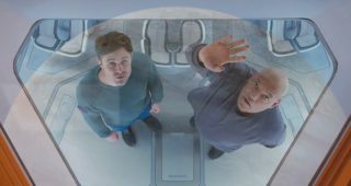 Une mission spatiale rend fou Casey Affleck et Laurence Fishburne dans cette bande-annonce anxiogène