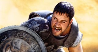 Gladiator 2 : Ridley Scott explique pourquoi il n'a pas rappelé Russell Crowe pour la suite du film culte