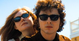 Timothée Chalamet au micro : nouvelle bande-annonce pour le biopic sur Bob Dylan Un Parfait Inconnu