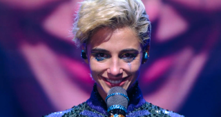 naomi scott smile 2