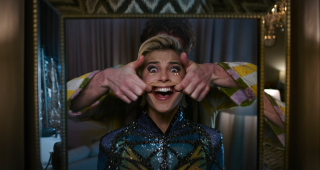 naomi scott smile 2