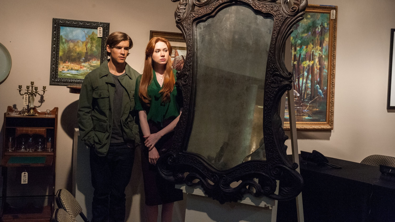 karen gillan brenton thwaites the mirror