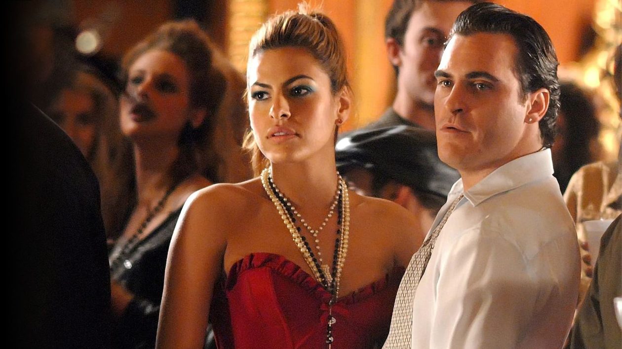 Eva Mendes et Joaquin Phoenix dans La nuit nous appartient