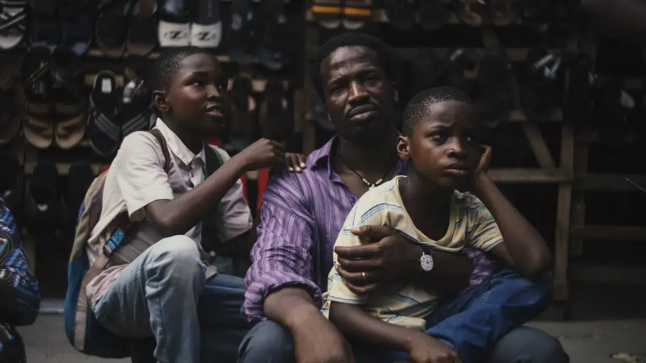 Sope Dirisu dans My Father's Shadow