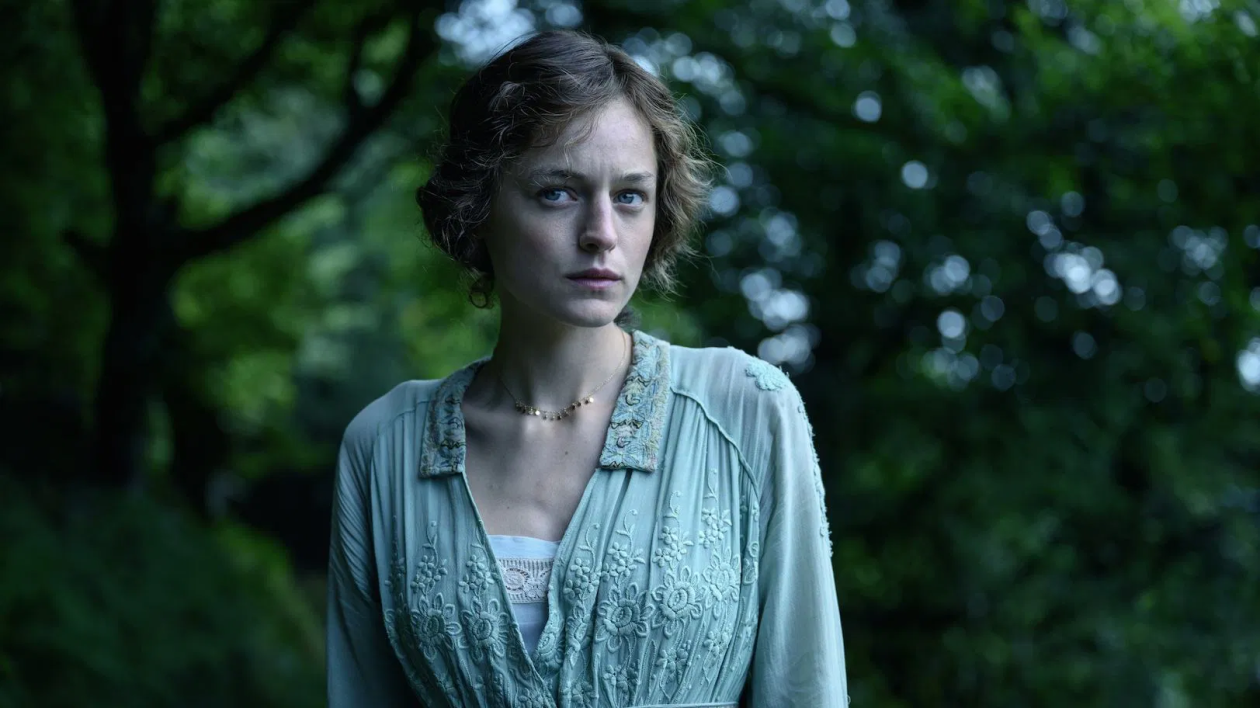 emma corrin L'Amant de lady Chatterley