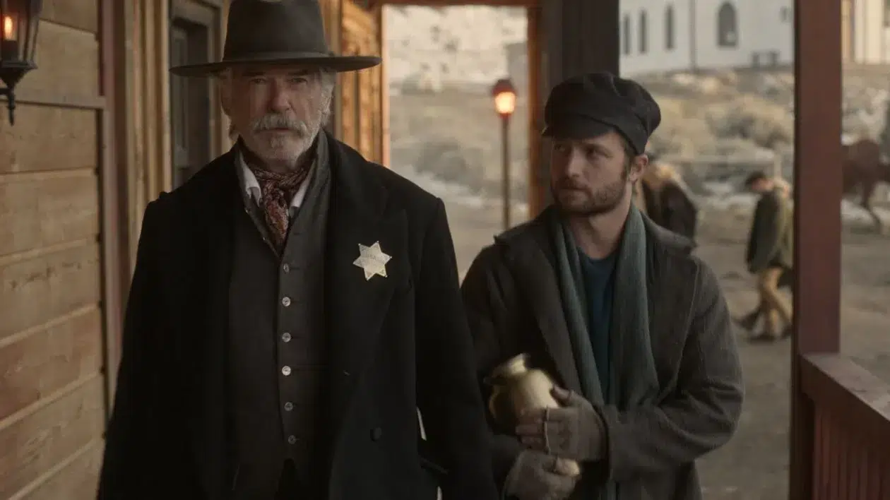 Pierce Brosnan et Brandon Lessard dans The Unholy Trinity