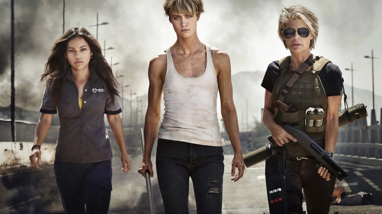 Natalia Reyes Mackenzie Davis terminator dark fate linda hamilton