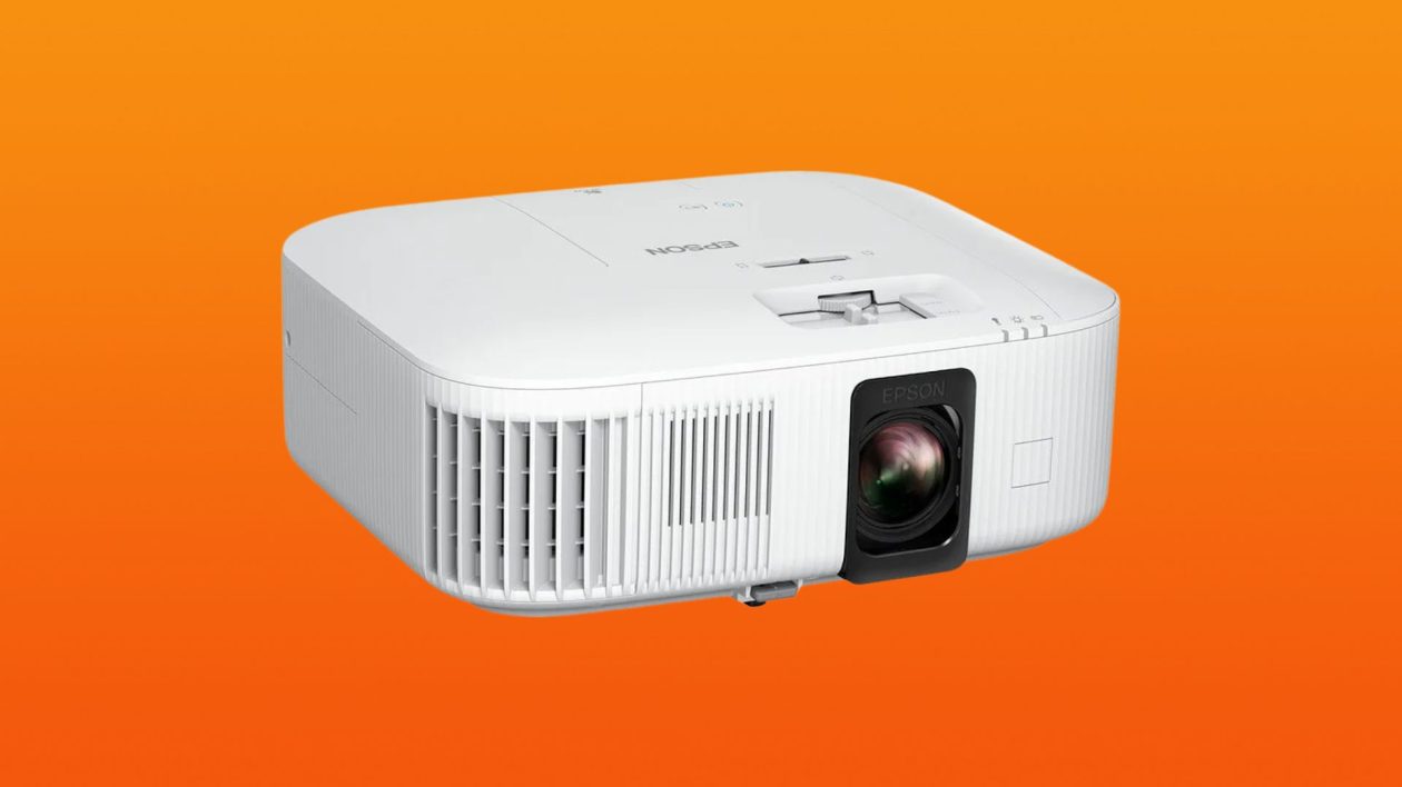 Epson brade ce vidéoprojecteur 4K compact et ultra lumineux à quelques semaines de l'été