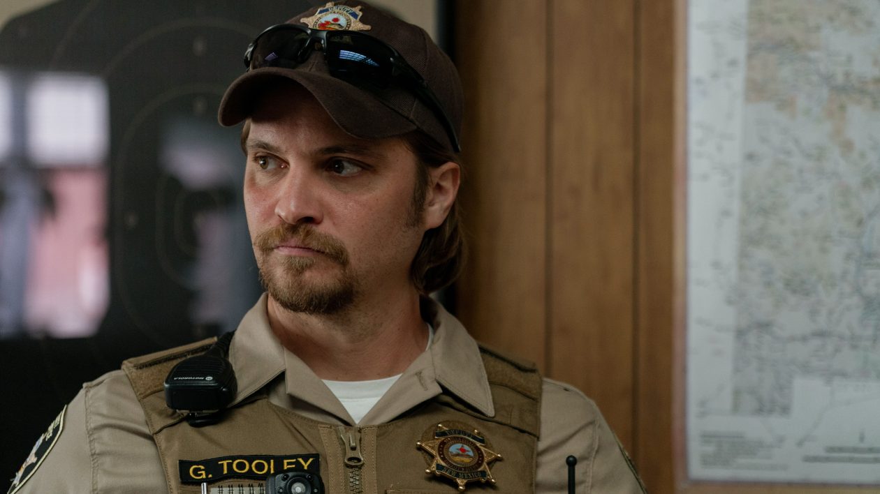 Luke Grimes dans Eddington
