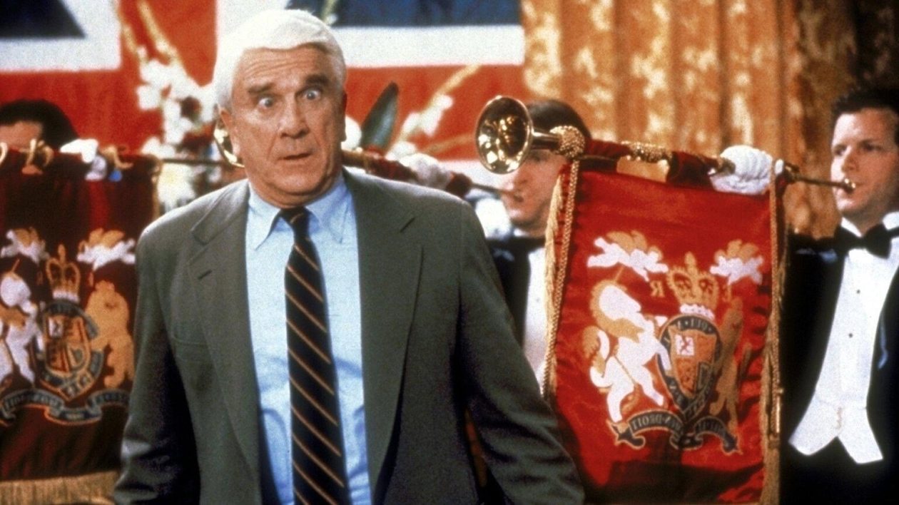 Y a-t-il un flic pour sauver la reine ? leslie nielsen