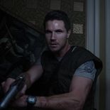 photo, Robbie Amell