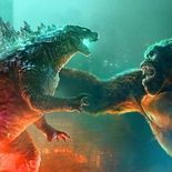 Godzilla prend un coup de poing de Kong