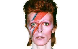 Après Bohemian Rhapsody, le biopic sur David Bowie trouve son acteur principal