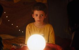 La Dernière Vie de Simon : premier extrait magique d'un film de genre français à surveiller de près