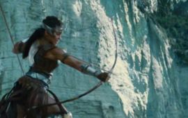 Wonder Woman nous fait de l'oeil avec une nouvelle image lumineuse