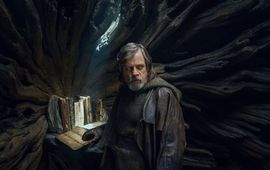 Star Wars - Les Derniers jedi : la nouvelle affiche sème le doute, Luke est-il passé du côté obscur ?