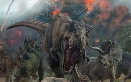Jurassic World 3 : un bébé dinosaure hyper réaliste révélé par Colin Trevorrow