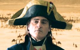 Napoléon : Joaquin Phoenix répond aux critiques et accusations d'incohérences historiques