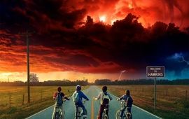 Stranger Things saison 2 : une superbe affiche et d'inquiétants teasers pour la série Netflix