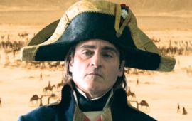 Napoléon : Joaquin Phoenix répond aux critiques et accusations d'incohérences historiques