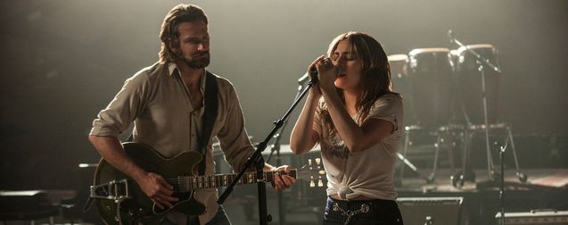 A Star is Born : Bradley Cooper et Lady Gaga harmonisent leur voix dans la bande-annonce musicale