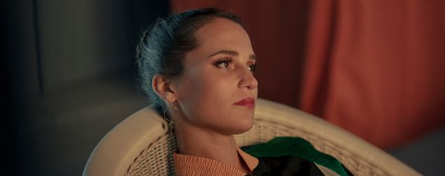 Cannes 2022 : on a vu Irma Vep, la sublime série meta avec Alicia Vikander