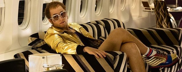 Rocketman : le film sur Elton John se dévoile dans de nouvelles images pailletées