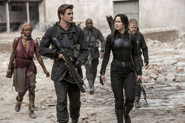 Hunger Games : La Révolte, 1ère partie : photo, Liam Hemsworth, Jennifer Lawrence
