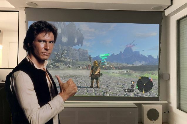 High-tech base de données : Harrison Ford adore jouer à Zelda sur son écran de projection