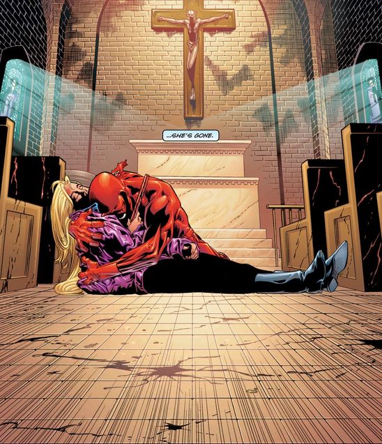 Comics base de données : Daredevil mort de Karen Page