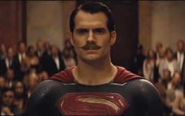 Batman v Superman a donc droit à sa version "Moustache"